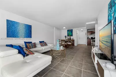 150 SE 25th #12B, Miami, FL 33129 - Photo 8