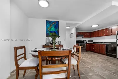 150 SE 25th #12B, Miami, FL 33129 - Photo 10