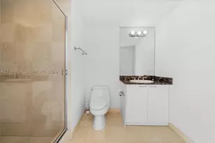 17555 Collins, Sunny Isles Beach, FL 33160 - Photo 8