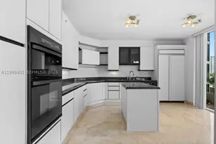 17555 Collins, Sunny Isles Beach, FL 33160 - Photo 20