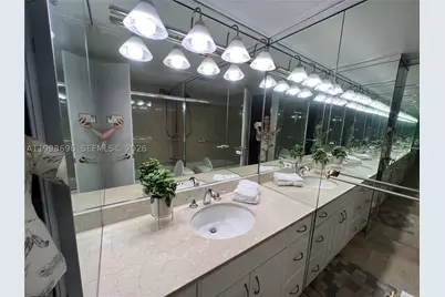 18041 Biscayne #1104, Aventura, FL 33160 - Photo 16