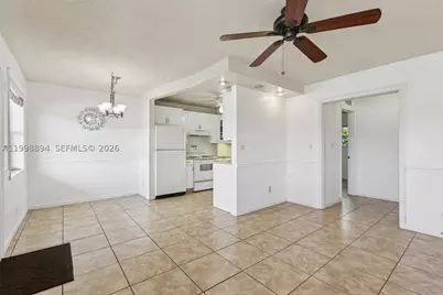 22 SE 3rd #18, Dania Beach, FL 33004 - Photo 1