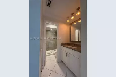 17268 NW 60th, Hialeah, FL 33015 - Photo 10