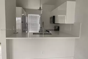 219 SE 8th, Hallandale Beach, FL 33009 - Photo 1
