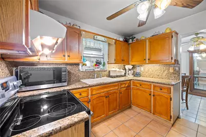 11298 NW 21st, Miami, FL 33167 - Photo 14