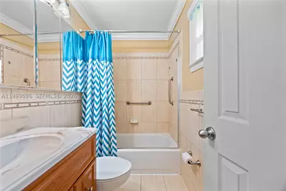 11298 NW 21st, Miami, FL 33167 - Photo 36