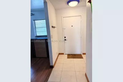 [Address not provided], Hallandale Beach, FL 33009 - Photo 32