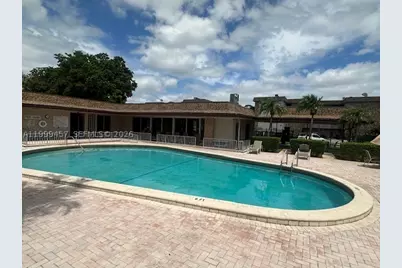 2420 SW 81st #403, Davie, FL 33324 - Photo 10