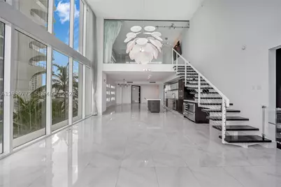 1040 Biscayne #1001, Miami, FL 33132 - Photo 4