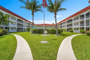 580 Egret, Hallandale, FL 33009 - Photo 2