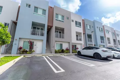 2505 NE 193rd #4215, Miami, FL 33180 - Photo 1