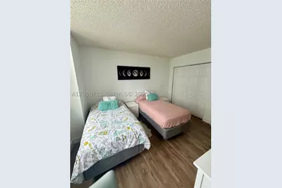 1155 Brickell Bay #1702, Miami, FL 33131 - Photo 12