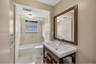 1519 Drexel #201 + DEN, Miami Beach, FL 33139 - Photo 32
