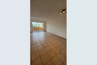 6070 W 18th #323, Hialeah, FL 33012 - Photo 2