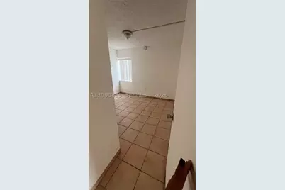 6070 W 18th #323, Hialeah, FL 33012 - Photo 6