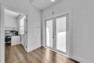 1042 Thistle Creek, Weston, FL 33327 - Photo 4