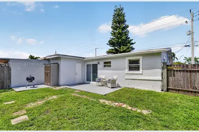 6878 SW 15th, North Lauderdale, FL 33068 - Photo 20