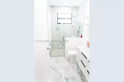 308 NW 2nd, Hallandale, FL 33009 - Photo 30