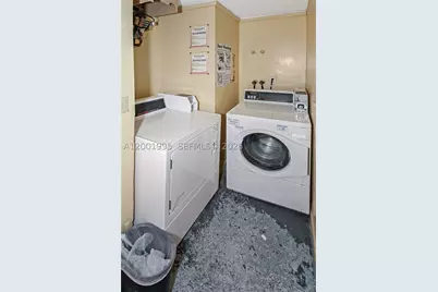 1250 Lincoln #404, Miami Beach, FL 33139 - Photo 26