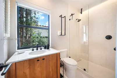 1735 Michigan, Miami Beach, FL 33139 - Photo 18