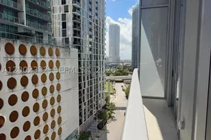 77 SE 5th, Miami, FL 33131 - Photo 1
