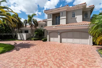 651 Sweet Bay, Plantation, FL 33324 - Photo 4