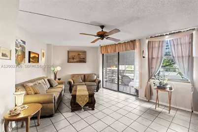 20500 W Country Club #405, Aventura, FL 33180 - Photo 10
