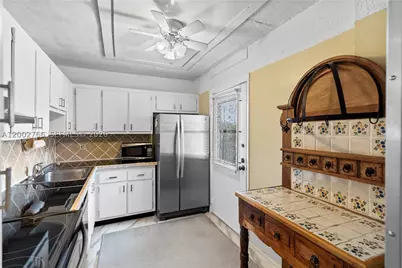 20500 W Country Club #405, Aventura, FL 33180 - Photo 12