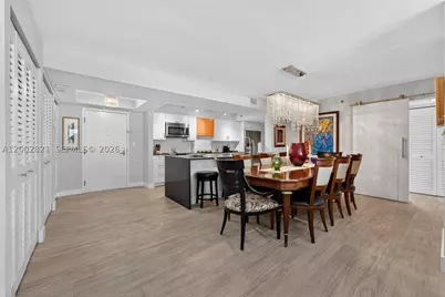 5757 Collins #1104, Miami Beach, FL 33140 - Photo 16