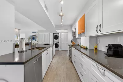 5757 Collins #1104, Miami Beach, FL 33140 - Photo 20