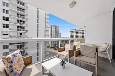 5757 Collins #1104, Miami Beach, FL 33140 - Photo 12