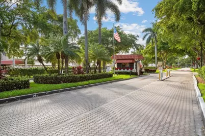 [Address not provided], Pembroke Pines, FL 33025 - Photo 18