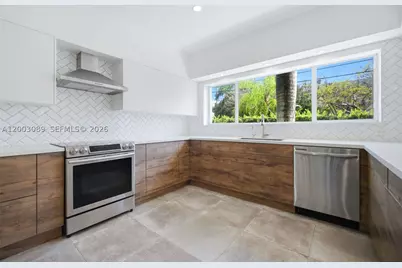 2300 S Miami, Miami, FL 33129 - Photo 16