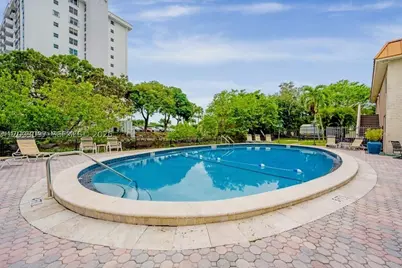 124 NE 19th #114B, Wilton Manors, FL 33305 - Photo 20