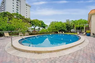 124 NE 19th, Wilton Manors, FL 33305 - Photo 20