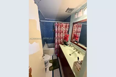 10331 Holly, Pembroke Pines, FL 33026 - Photo 14