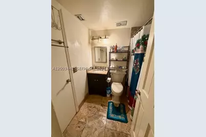 10331 Holly, Pembroke Pines, FL 33026 - Photo 18