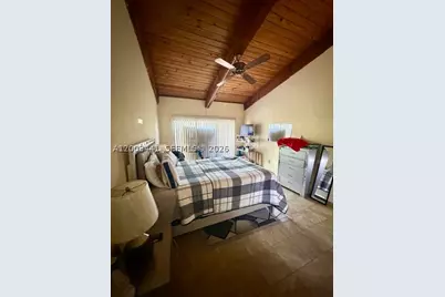 10331 Holly, Pembroke Pines, FL 33026 - Photo 12