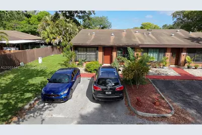 10331 Holly, Pembroke Pines, FL 33026 - Photo 1