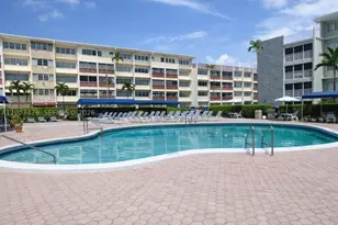 215 SE 3rd, Hallandale, FL 33009 - Photo 4