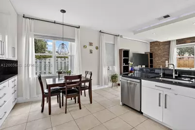 19010 NW 23rd, Pembroke Pines, FL 33029 - Photo 10