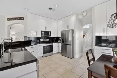 19010 NW 23rd, Pembroke Pines, FL 33029 - Photo 8