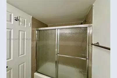 2020 NE 135th #810, North Miami, FL 33181 - Photo 10