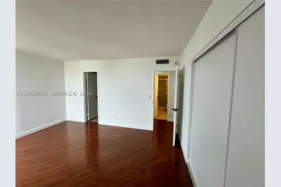 2020 NE 135th #810, North Miami, FL 33181 - Photo 12