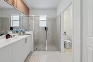 13218 SW 189th, Miami, FL 33177 - Photo 32