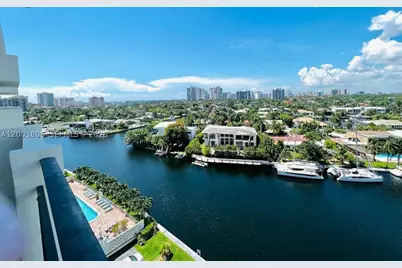 401 Golden Isles #1011, Hallandale Beach, FL 33009 - Photo 32
