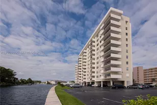 401 Golden Isles, Hallandale Beach, FL 33009 - Photo 36