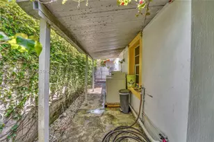 219 SW 6th, Miami, FL 33130 - Photo 20