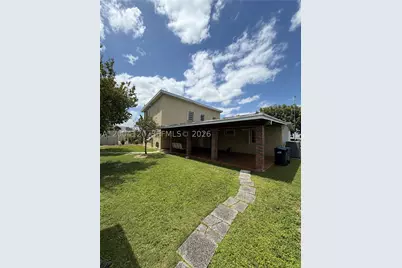 10910 SW 40th, Miami, FL 33165 - Photo 28