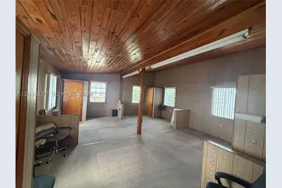 10910 SW 40th, Miami, FL 33165 - Photo 8